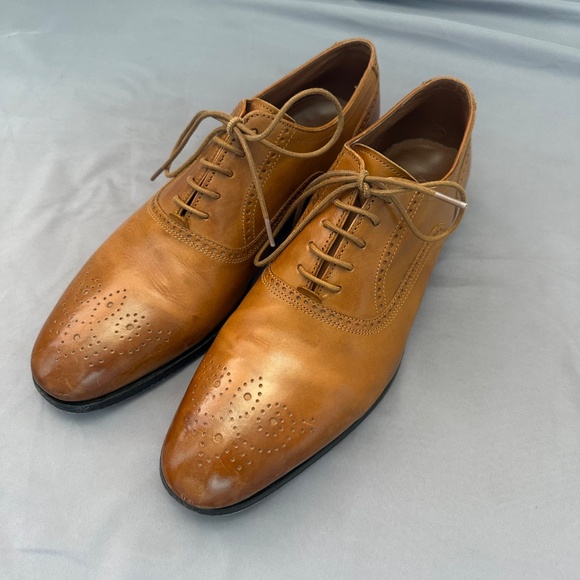 Allen Edmonds Siena Medallion Oxford Dress Shoe - Walnut - Mens 10.5 - Picture 2 of 4